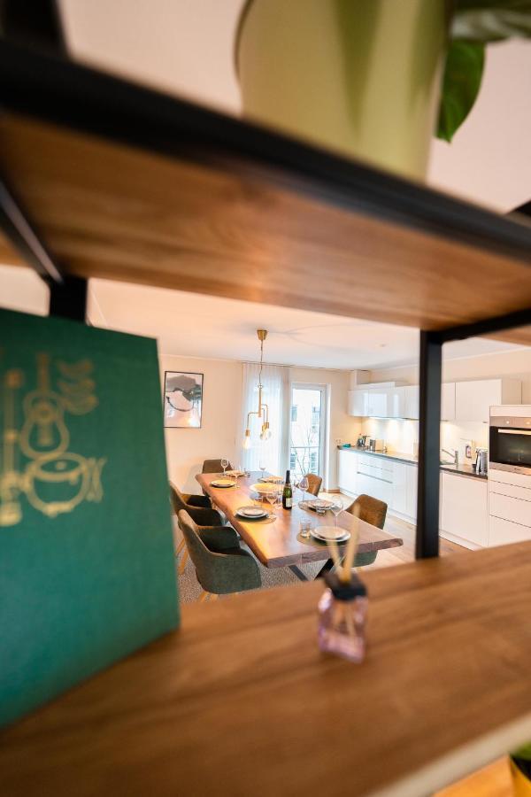 -Zentrale Wohnung-Balkon-Desingerkueche- Bielefeld Esterno foto
