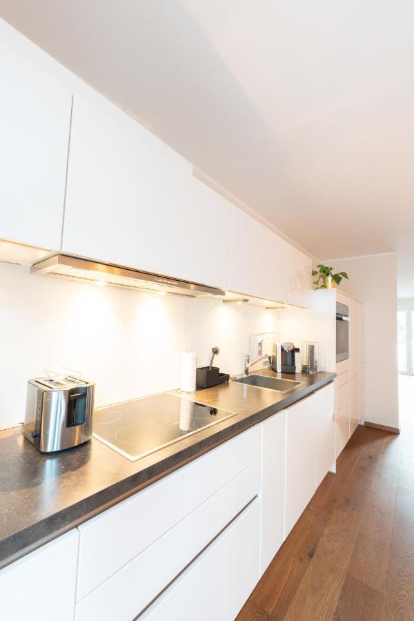 -Zentrale Wohnung-Balkon-Desingerkueche- Bielefeld Esterno foto