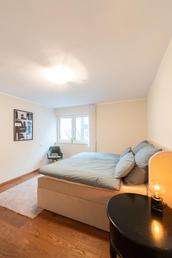 -Zentrale Wohnung-Balkon-Desingerkueche- Bielefeld Esterno foto